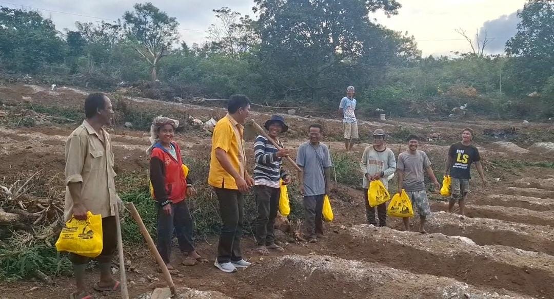 Partai Golkar Bantu Petani Kebun di Sianjur Mulamula