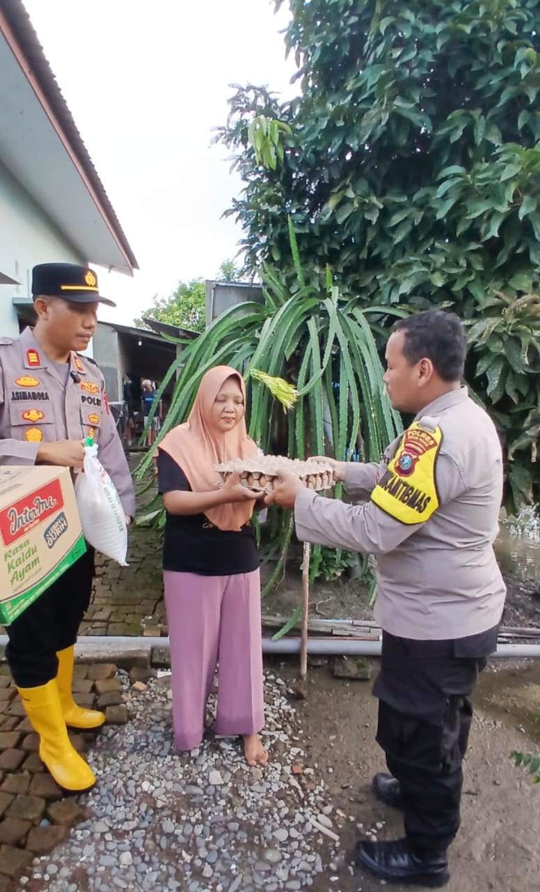 Polsek Perbaungan Salurkan Bantuan untuk Korban Banjir, Wujud Kepedulian Polri di Bawah Kepemimpinan AKBP Jhon Sitepu