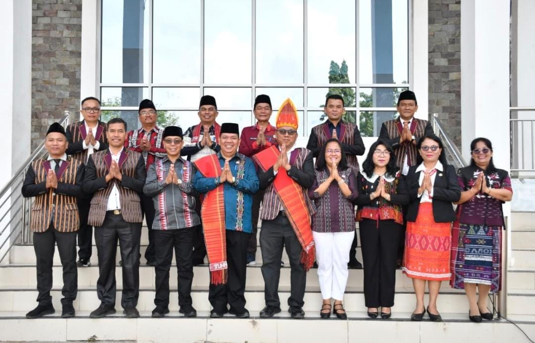 Pemkab Samosir Rayakan Hari Ulos Nasional