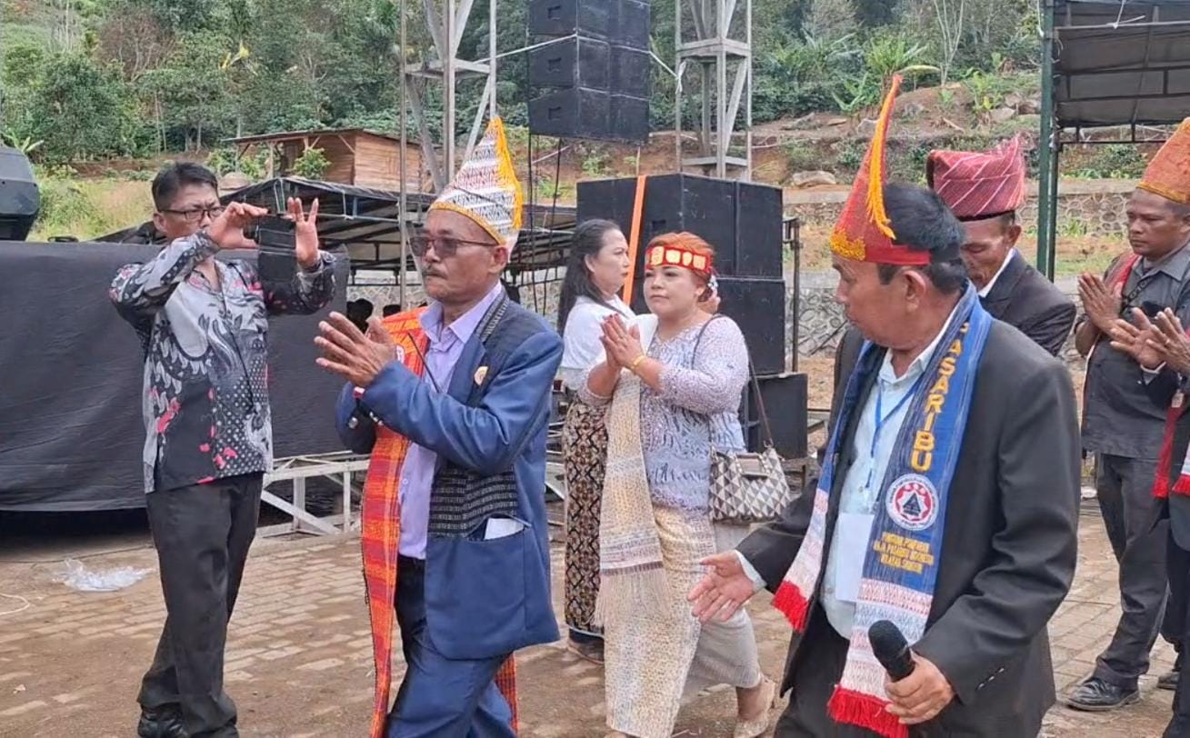 Pomparan Raja Pasaribu dari Seluruh Dunia Gelar Pesta Bolon di Batu Hobon