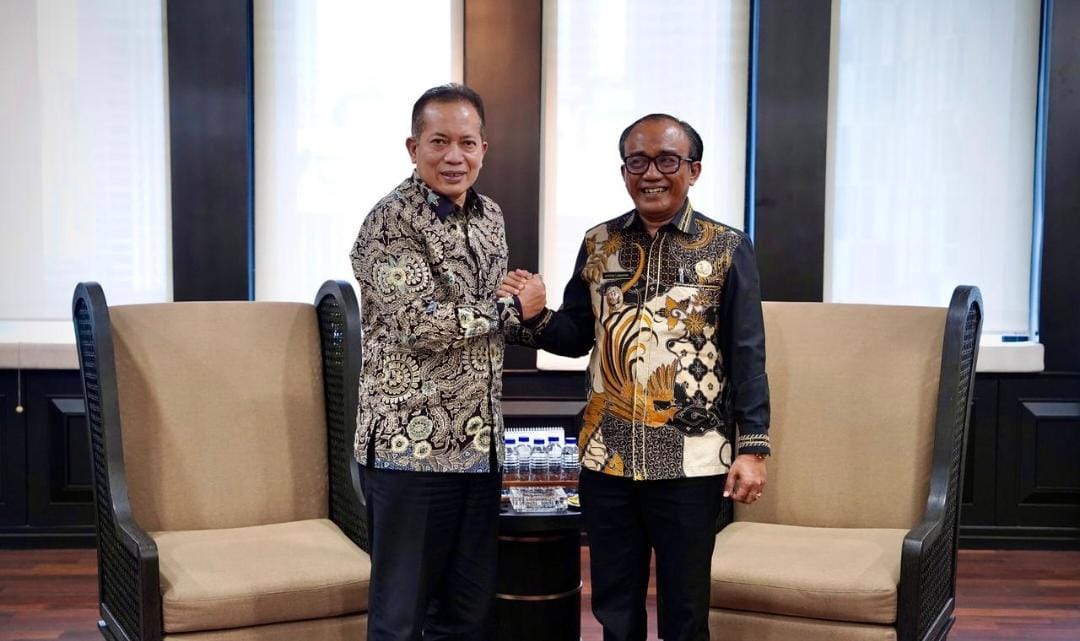 Wakil Bupati Samosir Sambangi Kementerian Koperasi RI Ferry Juliantono