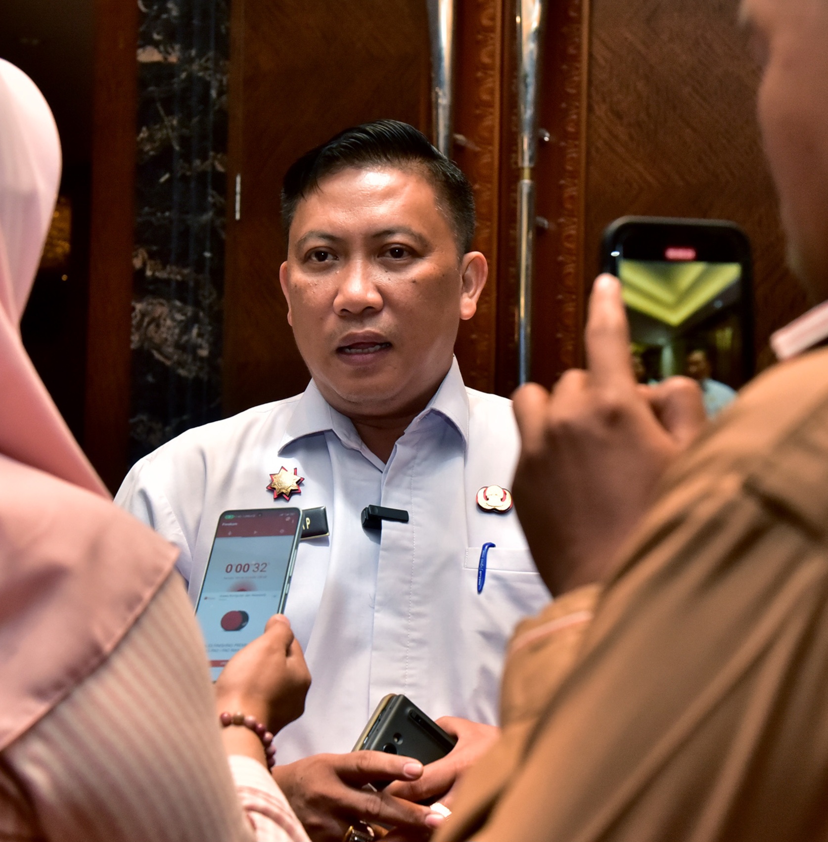 Gubsu Bobby Nasution Sigap Merespons Aduan, Terbanyak di Disnaker Sumut 65 Laporan