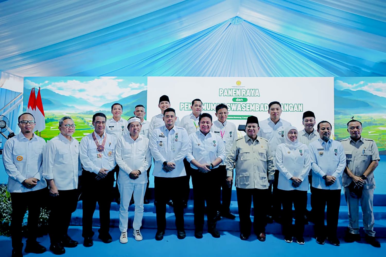 Gubsu Bobby Nasution Terima Satya Lencana Wirakarya dari Presiden