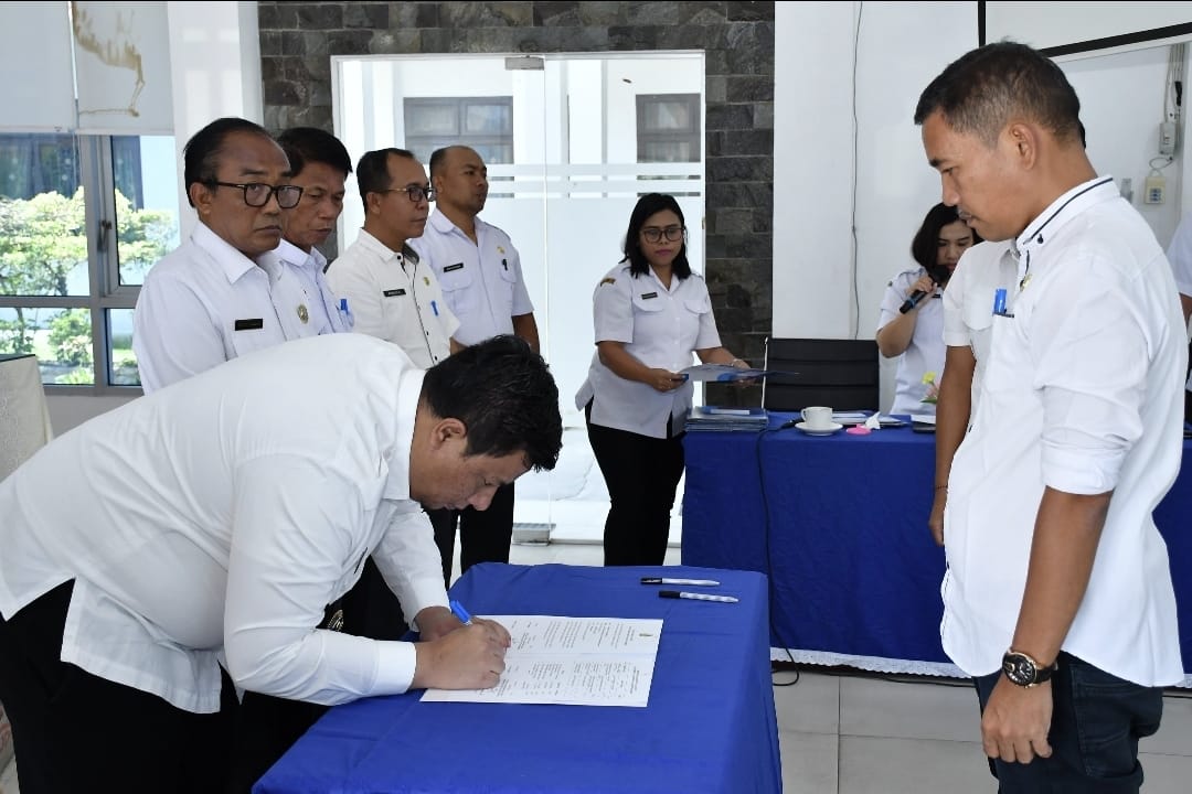 Bupati Samosir Tekankan Komitmen Melampaui Target PAD dan Peningkatan Kinerja OPD