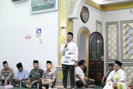 Safari Ramadhan di Masjid Nurul Ikhwan, Wali Kota Mahyaruddin Salim Sampaikan Program Prioritas Penataan Kota 
