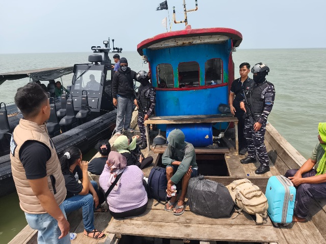 Operasi Gabungan TNI AL dan Imigrasi, Gagalkan Penyelundupan PMI Non Prosedural
