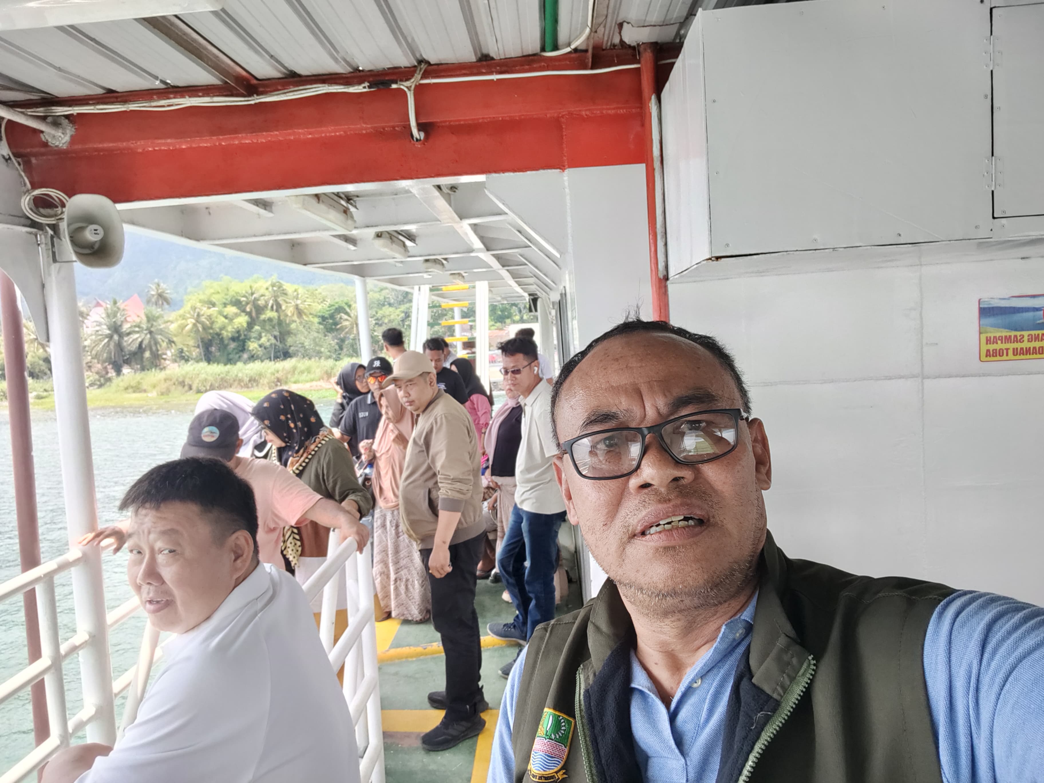 Samosir Naik Kelas! Adv. Josman Harianja: “Busset Dah, Ape Antri Fery Cakep-Cakep!