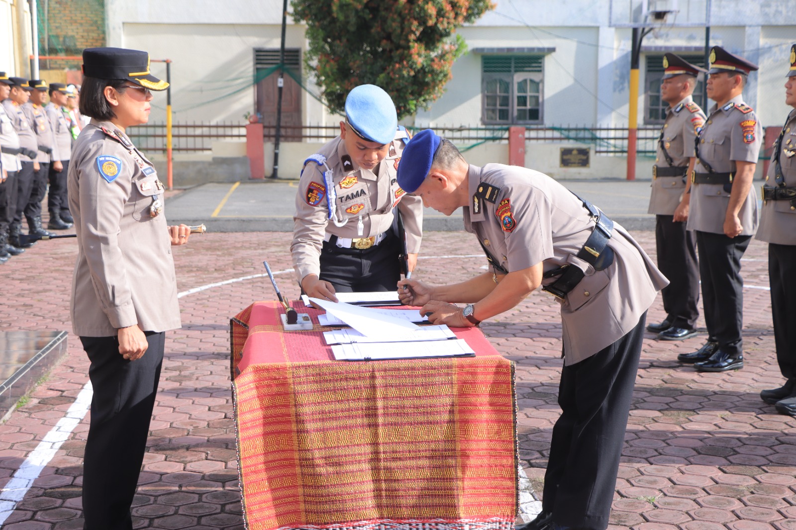 Rotasi Jabatan Polres Samosir, Kapolres Tekankan Pelayanan Humanis dan Sinergi