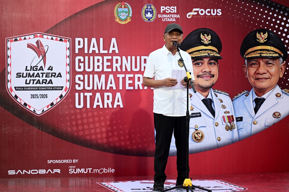 Payabakung United Juara Liga 4 Sumut, Wagub Serahkan Trofi Piala Gubernur