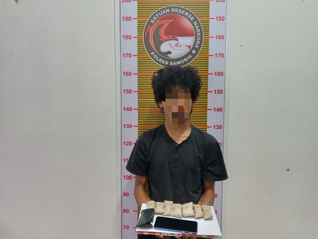 Satres Narkoba Polres Samosir Ringkus Dua Pria Pemilik Ganja di Pangururan