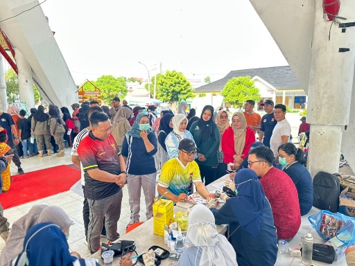 Plh Wali Kota Tanjungbalai Bersama Masyarakat Mengikuti Car Free Day