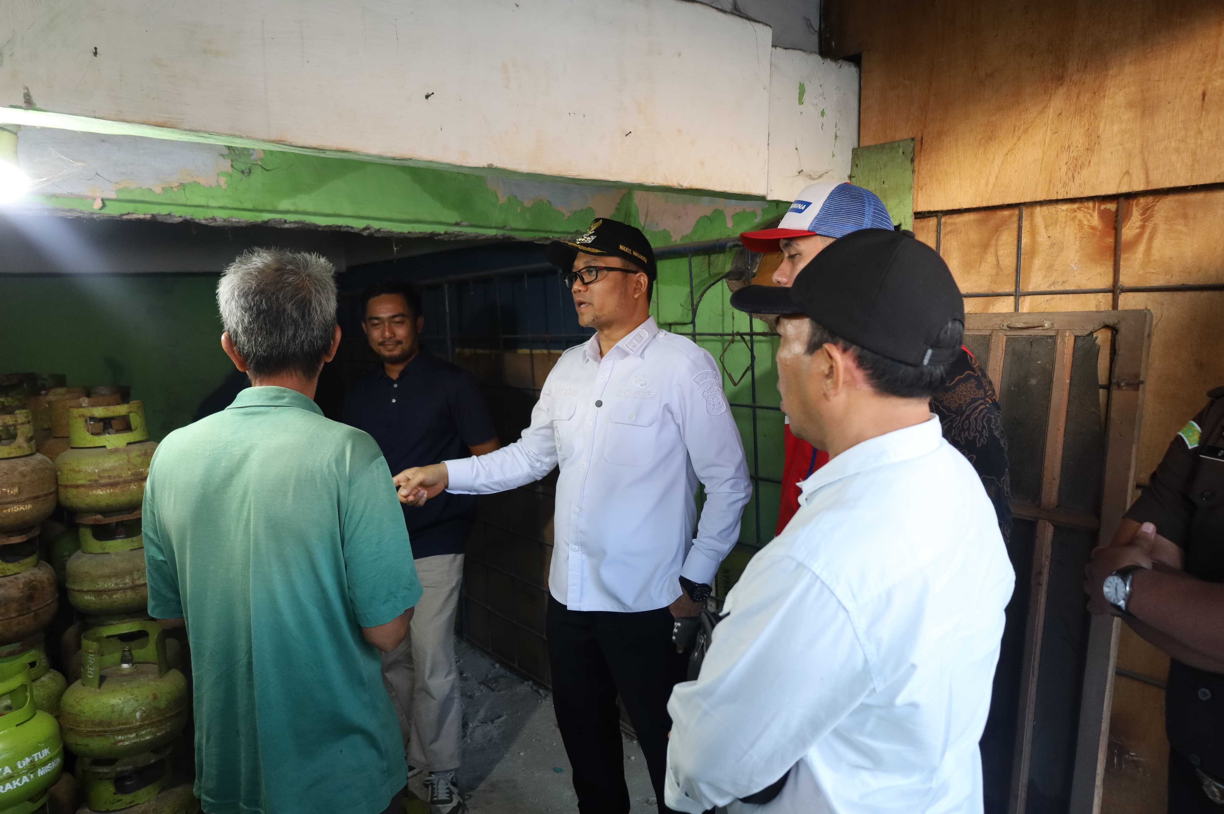 Pasca Plh Wali Kota Sidak Pangkalan Harga LPG 3 Kg Rp25 Ribu per Tabung.