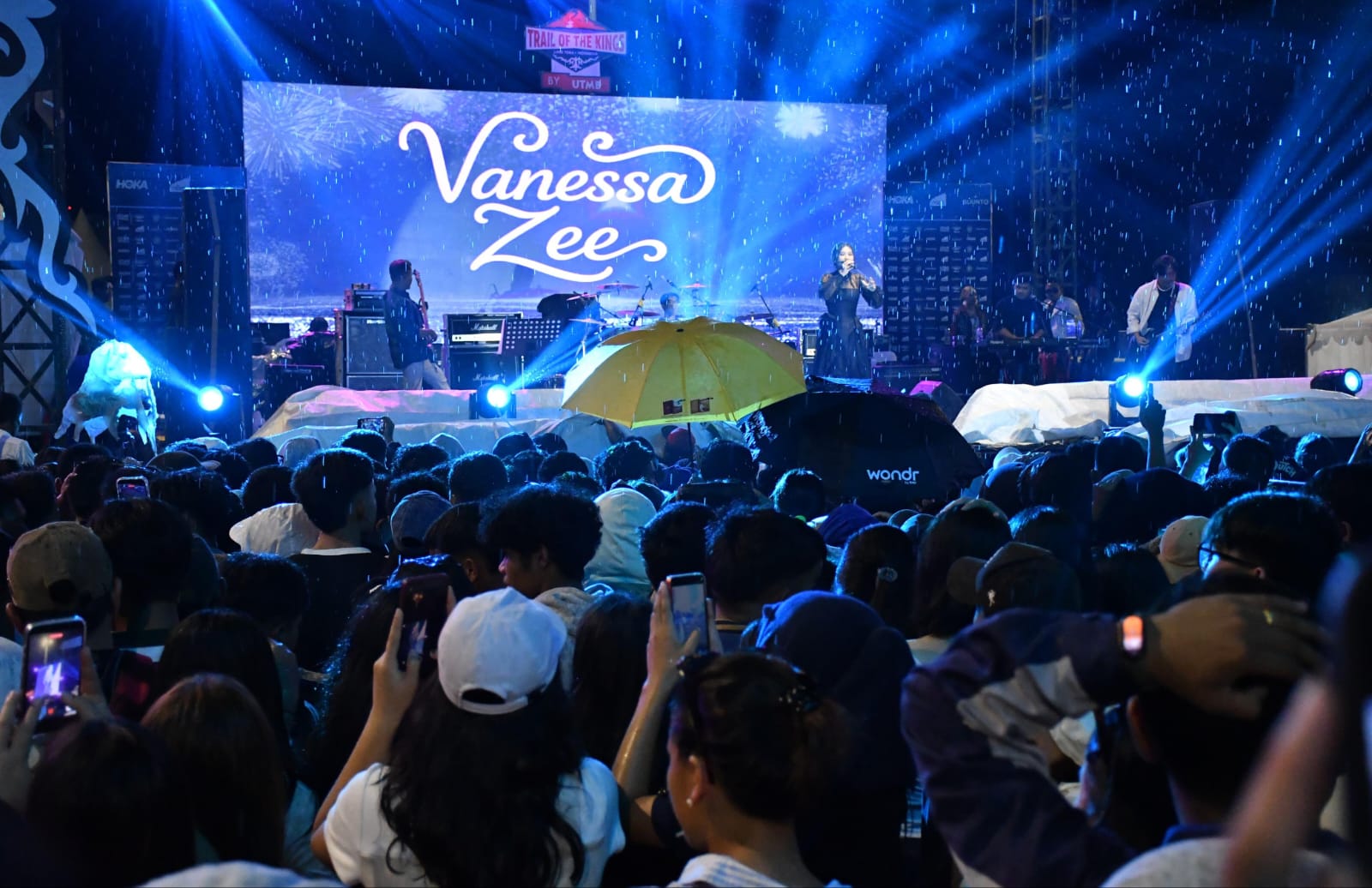 Ribuan Penonton Padati Konser Penutup TOTK 2026, Bupati Samosir Apresiasi Masyarakat