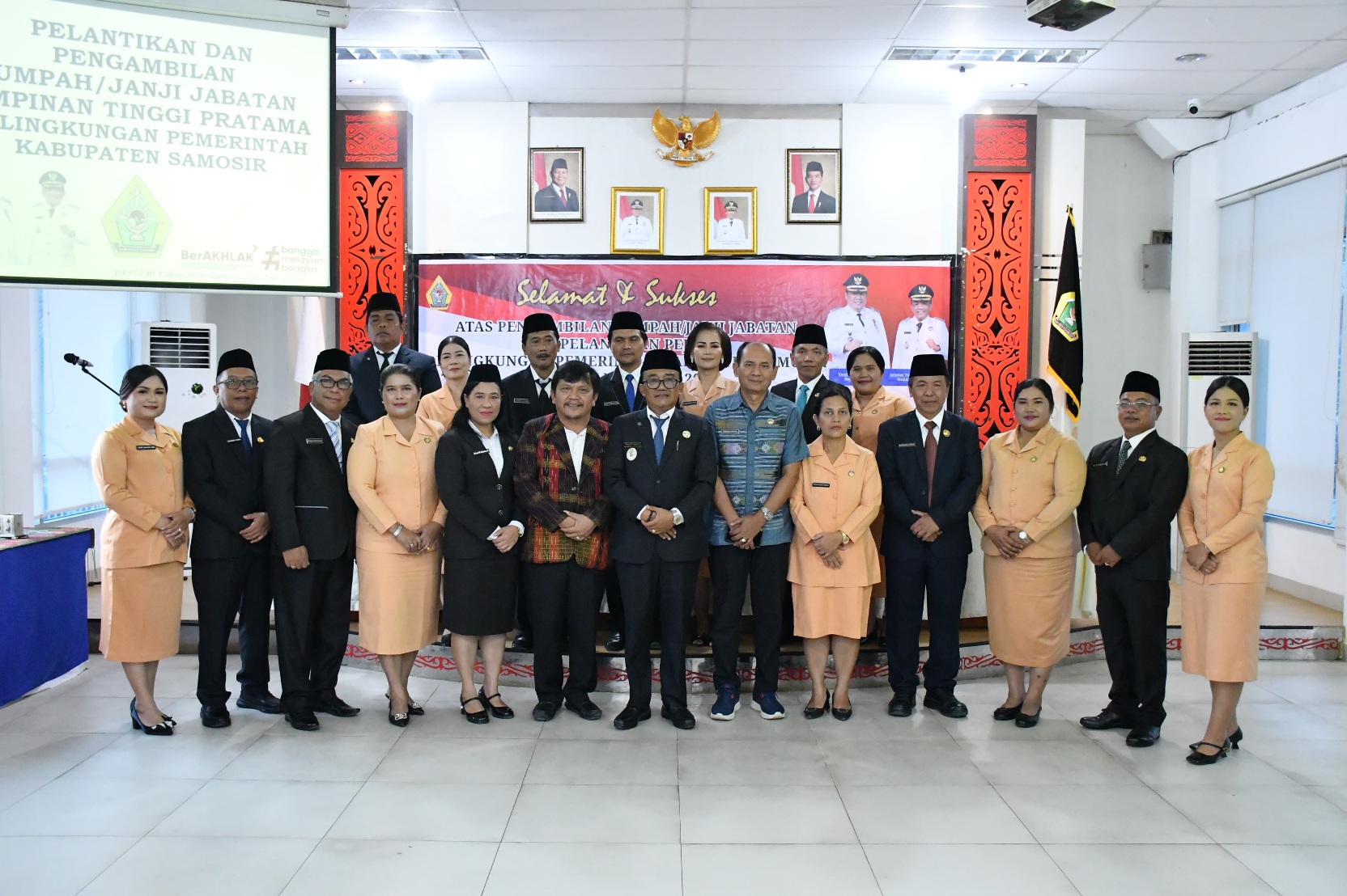 Wakil Bupati Samosir Lantik 9 Pejabat Tinggi Pratama, Tekankan Sinergi, Integritas, dan Prestasi Kerja