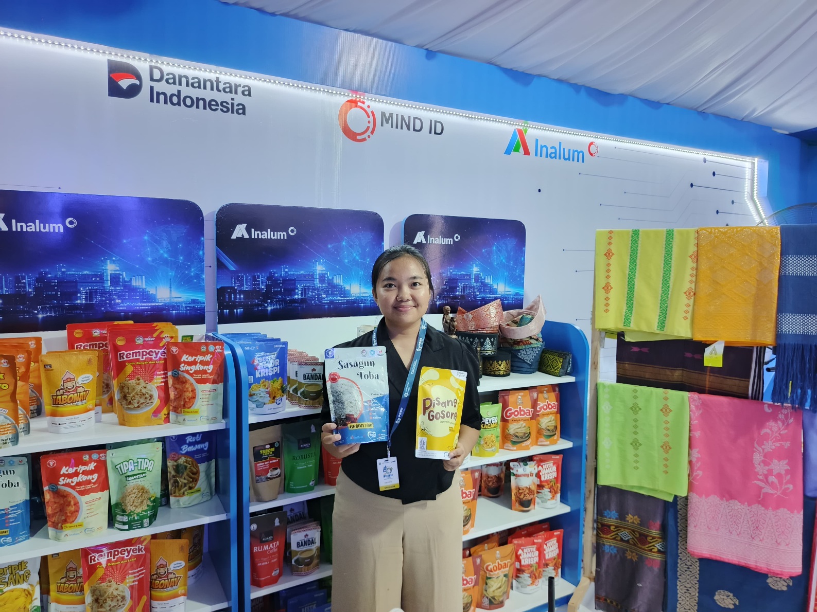 Majukan Ekonomi Masyarakat, PT Inalum Jajakan Produk Hasil UMKM Binaan di PRSU 