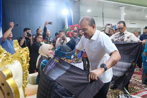 Pemko Tanjungbalai Gelar Upah-upah dan Tepung Tawar Danlanal TBA Letkol Laut (P) Sigit Ryanto