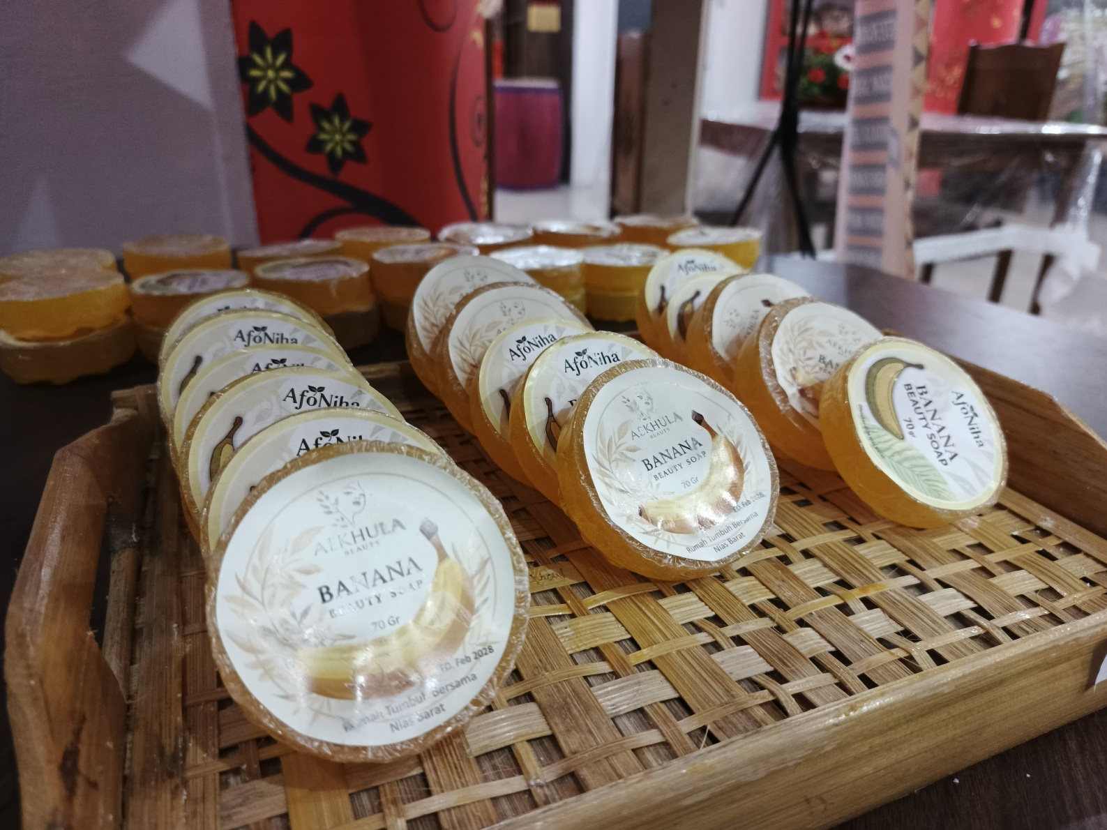 Nias Barat Perkenalkan Serum dan Sabun Berbahan Pisang di PRSU ke-50