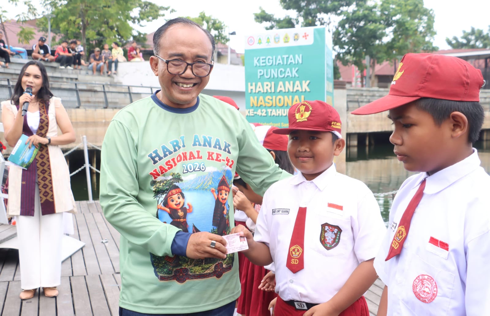 Wabup Samosir Ajak Seluruh Elemen Wujudkan Kabupaten Layak Anak di Peringatan HAN ke-42