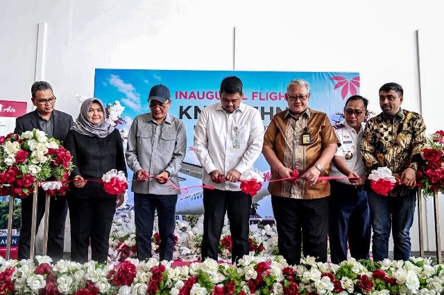 Gubsu Resmikan Penerbangan Perdana Wings Air Kualanamu–Mandailing Natal
