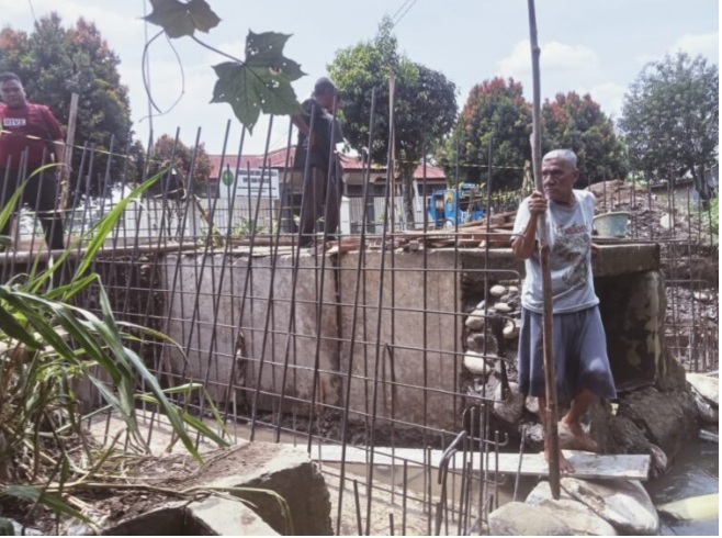 Warga Desa Baru Kecam Pembangunan Jembatan Asal Jadi: Ditumpuk di Atas Pondasi Lama, Khawatir Ambles.