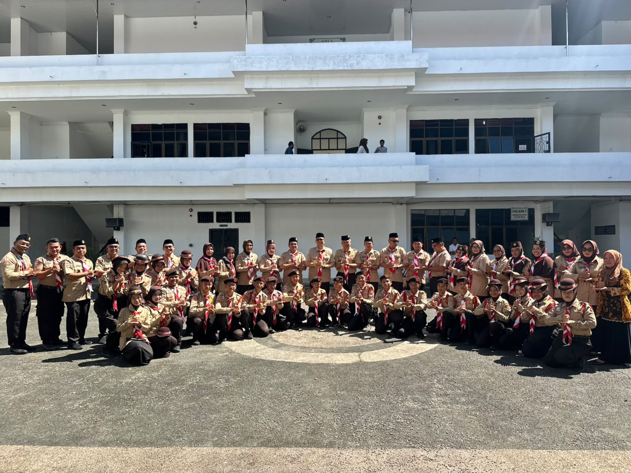 Wakil Wali Kota Melepas Keberangkatan 34 Kontingen Pramuka Ikuti Jamnas XII di Cibubur