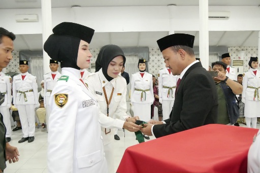 Wali Kota Mahyaruddin Salim Kukuhkan 45 Anggota Paskibraka 2026