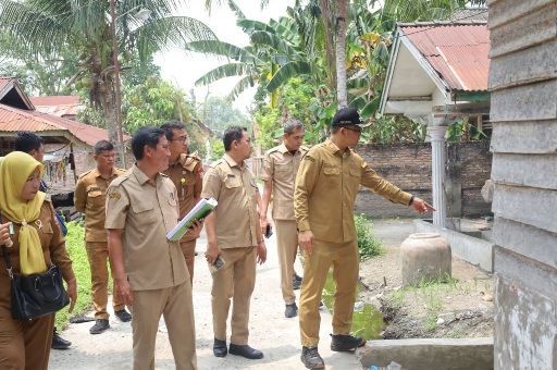 Wakil Wali Kota Tanjungbalai Tinjau Hunian Warga Kelurahan Sei Merbau Calon Penerima Bantuan 
