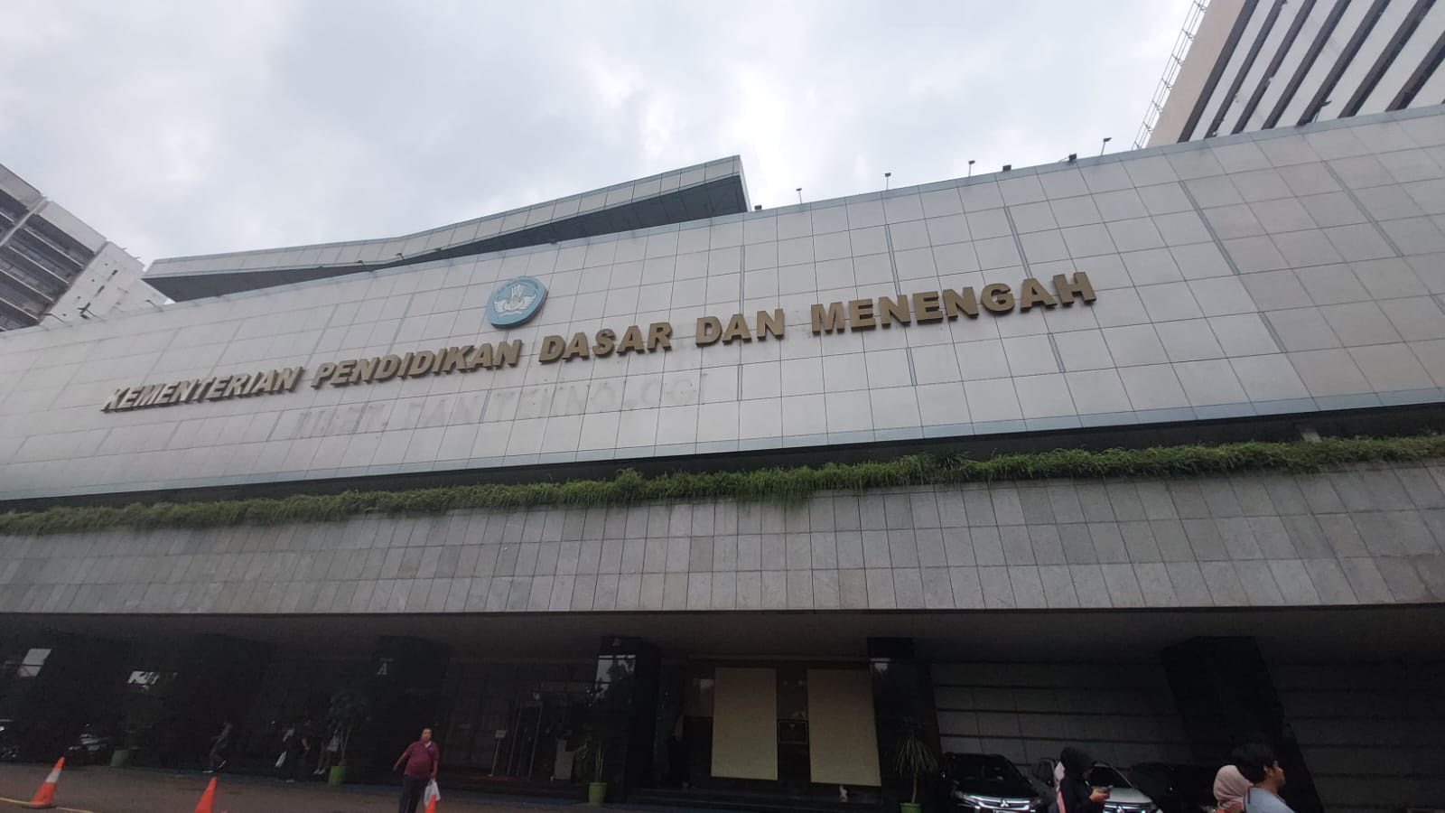 Kemendikdasmen-Dewan Pendidikan: Siswa Tak Perlu Dipaksa Ikut Bimbel TKA